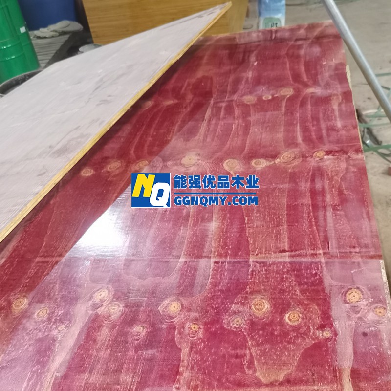 高檔木工板供應(yīng)，厚度均勻密實(shí)，專業(yè)工廠直供