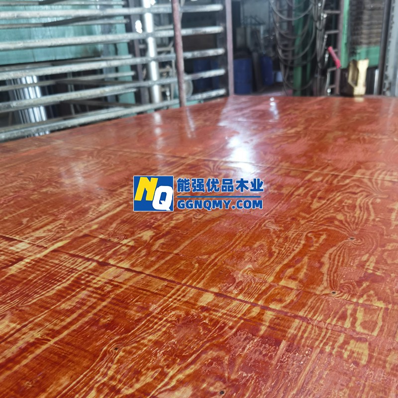 神農(nóng)架桉木芯建筑模板，二次成型可循環(huán)使用，不易變形，工地經(jīng)久耐用